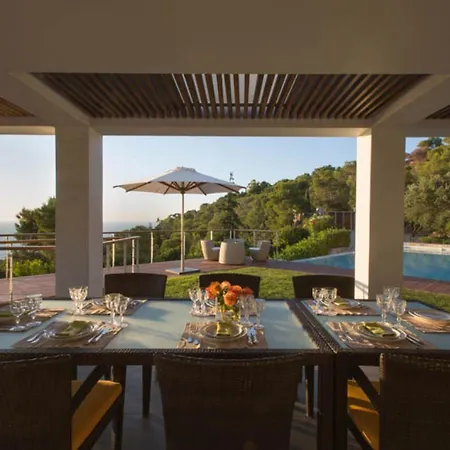 Terra Creta Luxury Retreat And Villa